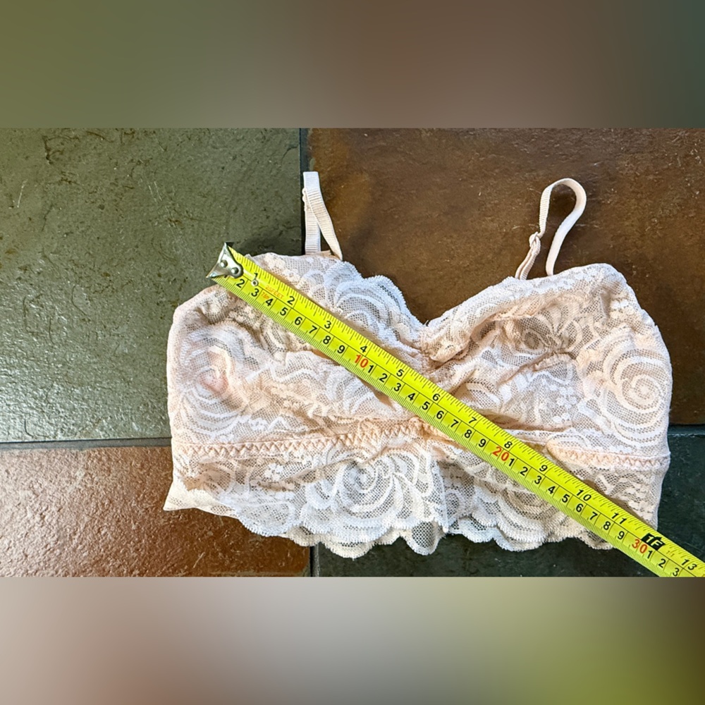 Victoria secrets lace bralettes small petite romantic sexy peachy pink
